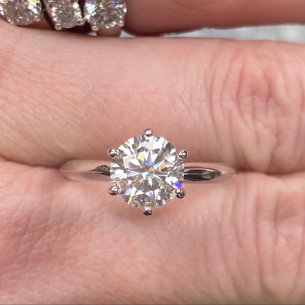 14k Solitaire 1.5ct Moissanite Diamond ring